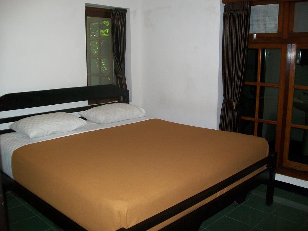 Krowi Inn Surabaya Quarto foto