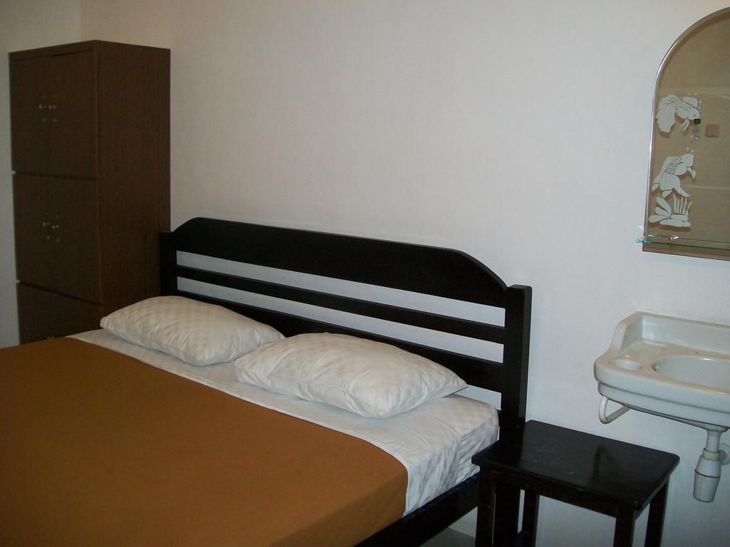 Krowi Inn Surabaya Quarto foto