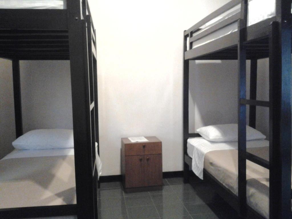 Krowi Inn Surabaya Exterior foto