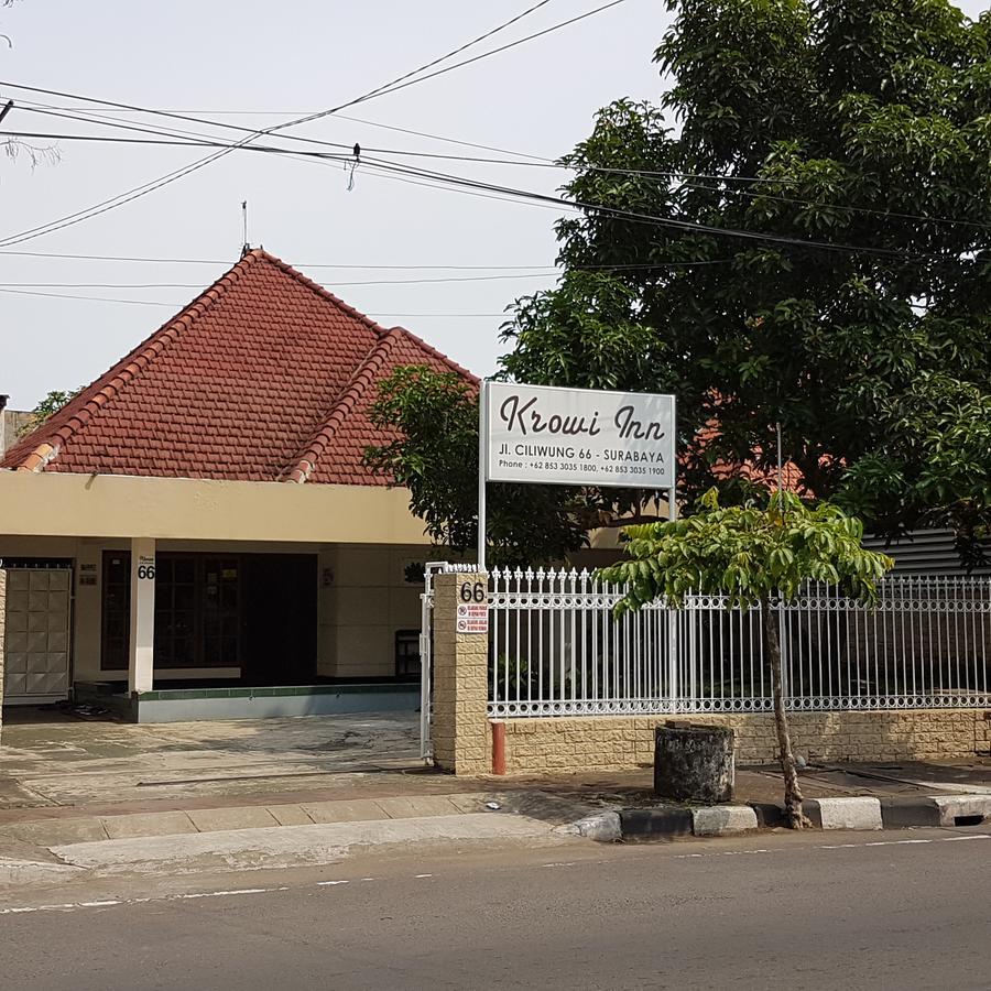 Krowi Inn Surabaya Exterior foto